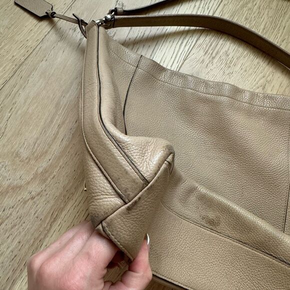 COACH 34312 Scout Hobo Tan Beige Pebbled Leather Shoulder Crossbody Bag - Picture 5 of 11